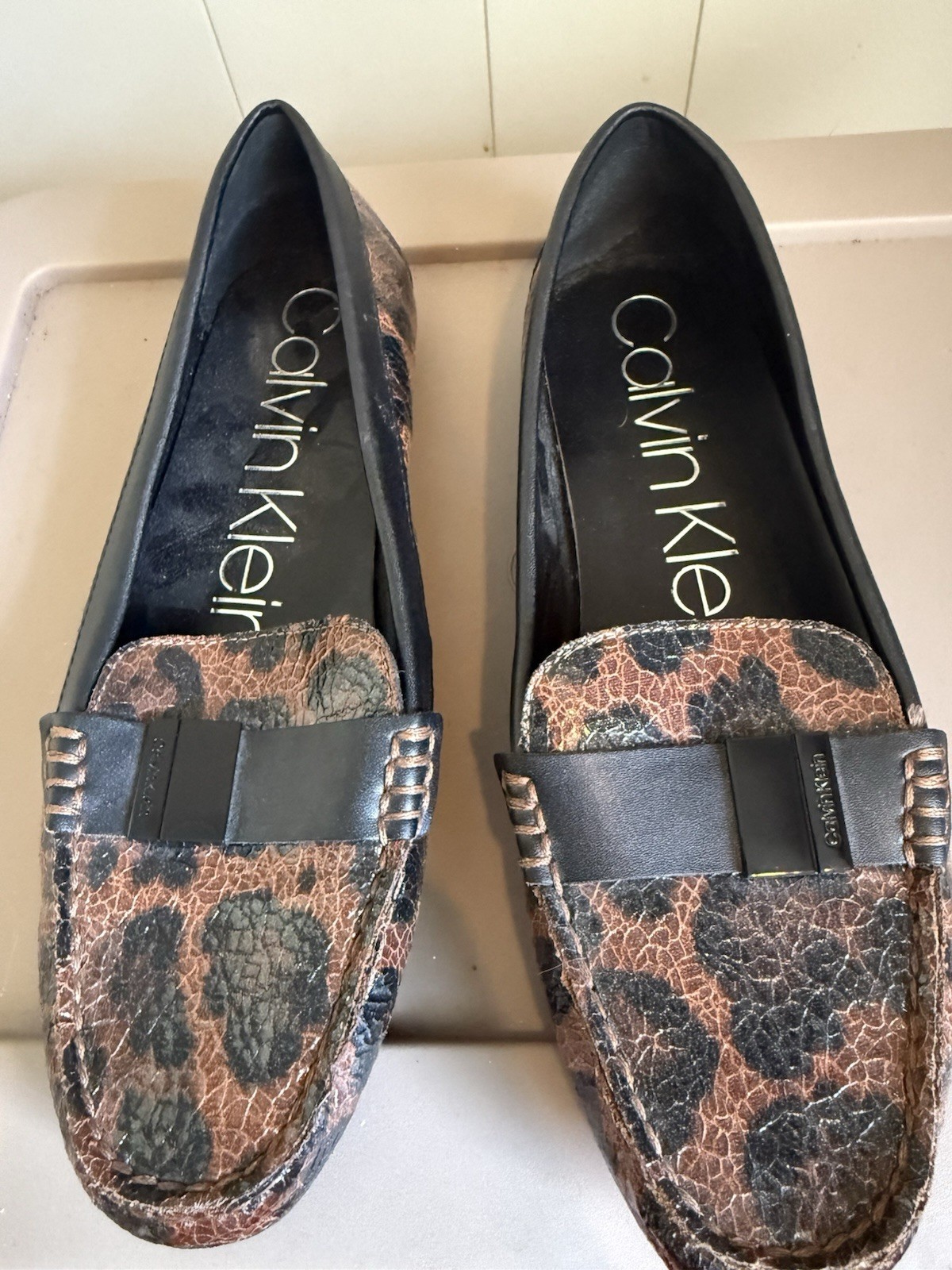 Calvin Klein Women’s Leopard Animal Print Cashmere Slip-On Loafer Flats 8.5