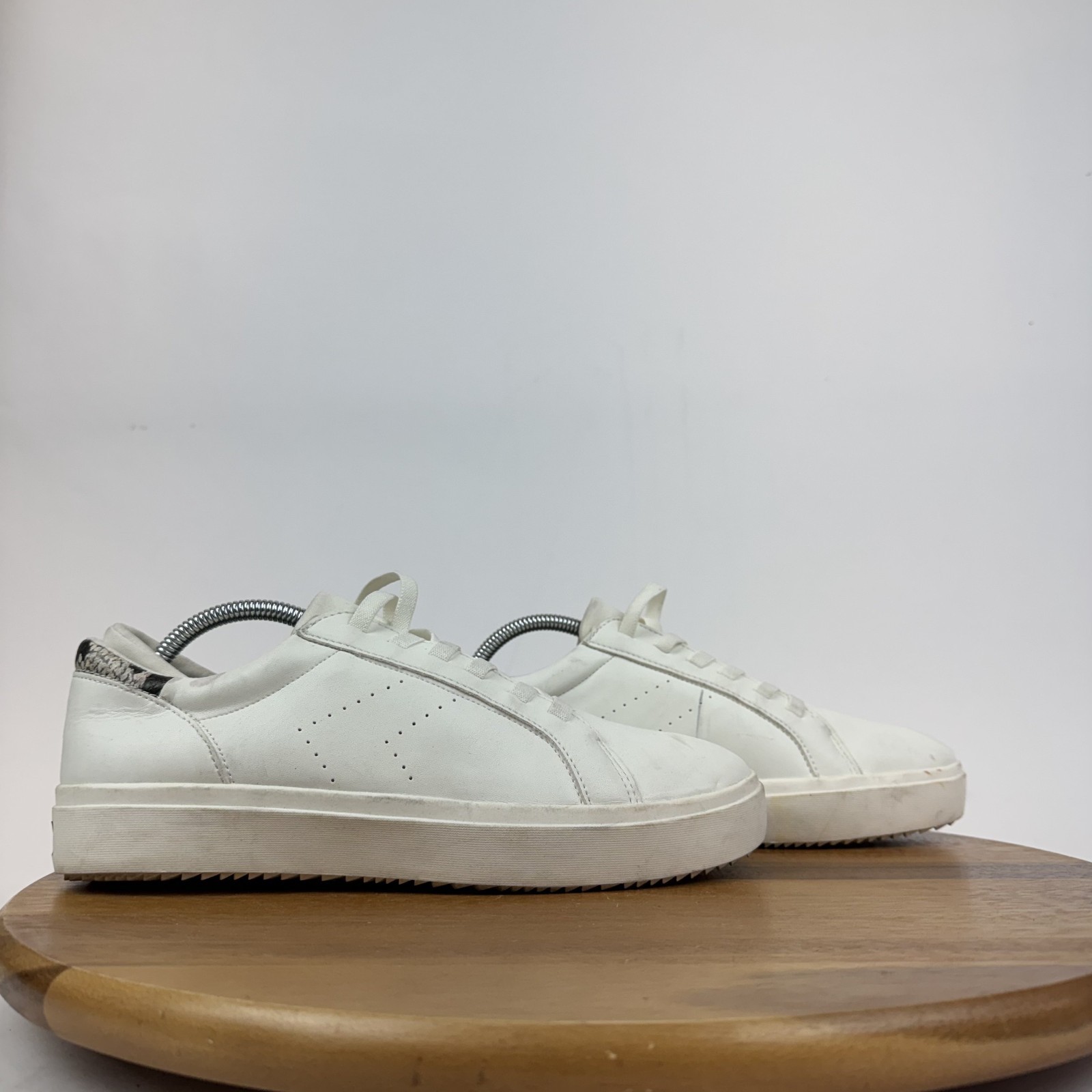New Womens Dr Scholls Wink Lace Ivory Faux Leather Comfort Sneakers Size 11 M