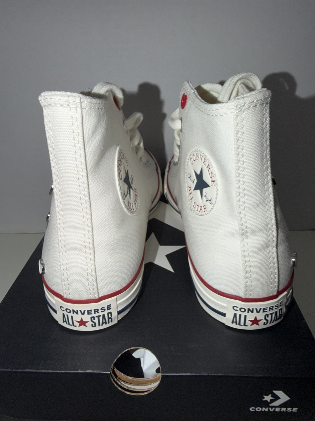 Converse Chuck Taylor All Star Valentine’s Day Hi Top Shoes A19055C Women’s 8.5