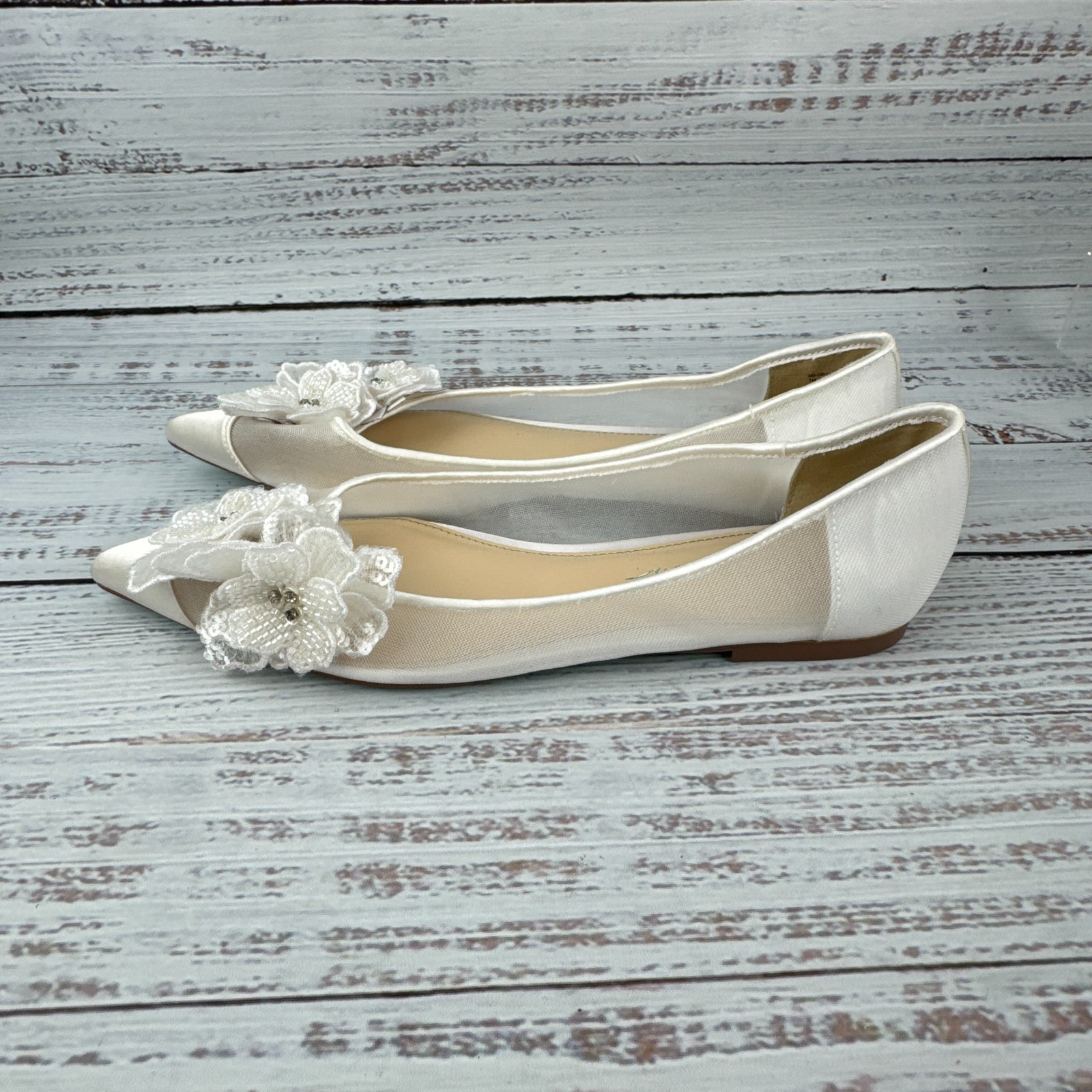 Blue by Betsey Johnson SB-Gray Pointed Toe Flats Ivory Floral