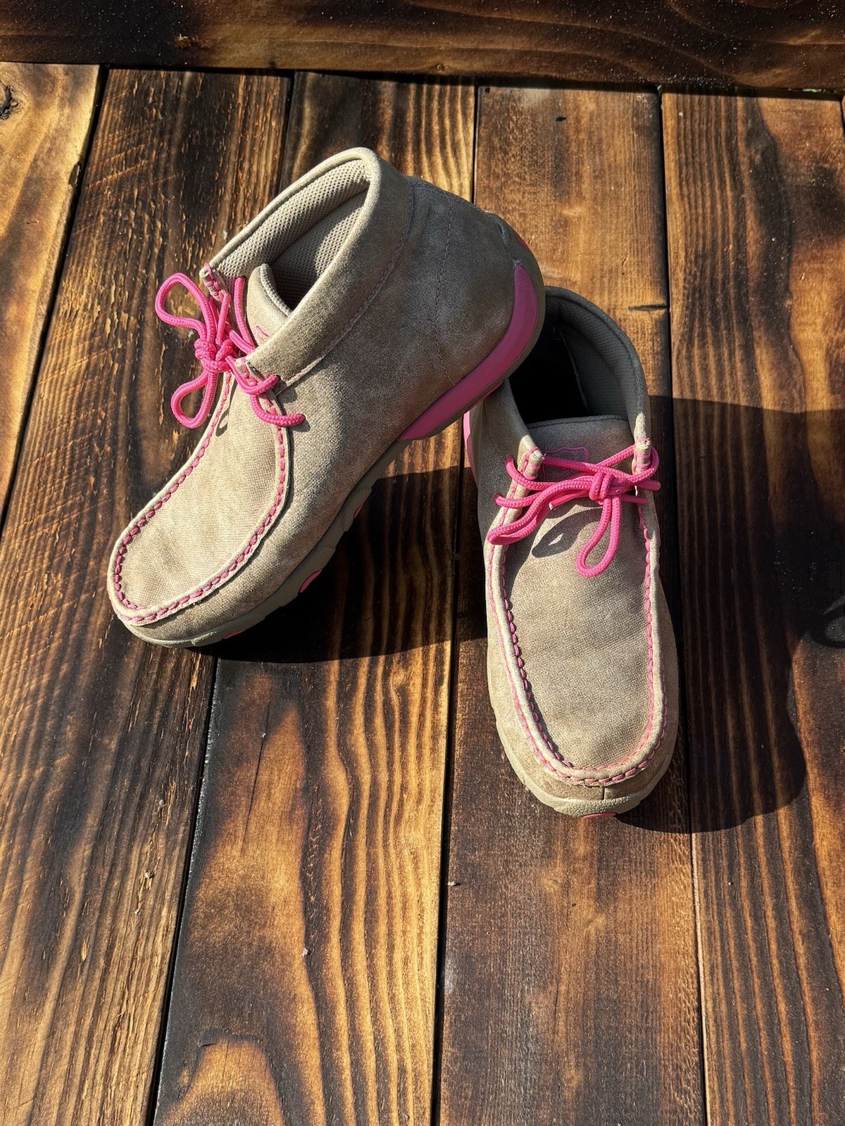 Twisted X WDM0012 Breast Cancer Awareness Pink Ribbon Chukka Boots Women’s US 8M