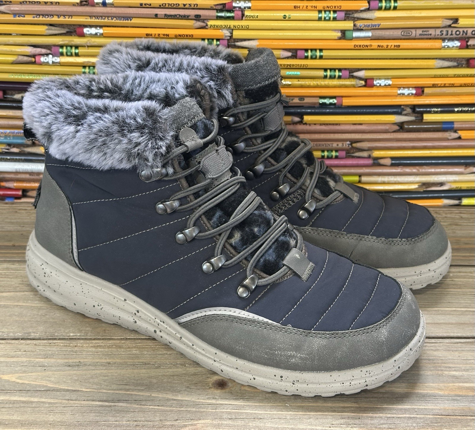 Hey Dude Brandy Athletic Shoes Pull On Blue Comfort Women’s Size 10 / 41
