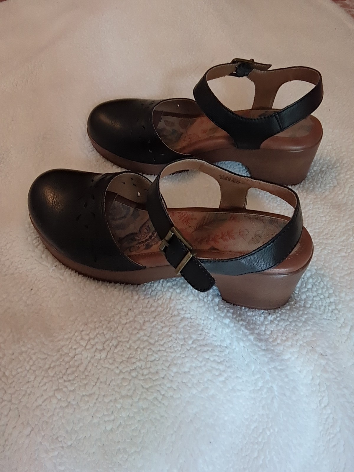 Boc Jasmine Mary Jane Sandals – Black – Closed Round Toe – Women’s Size 10
