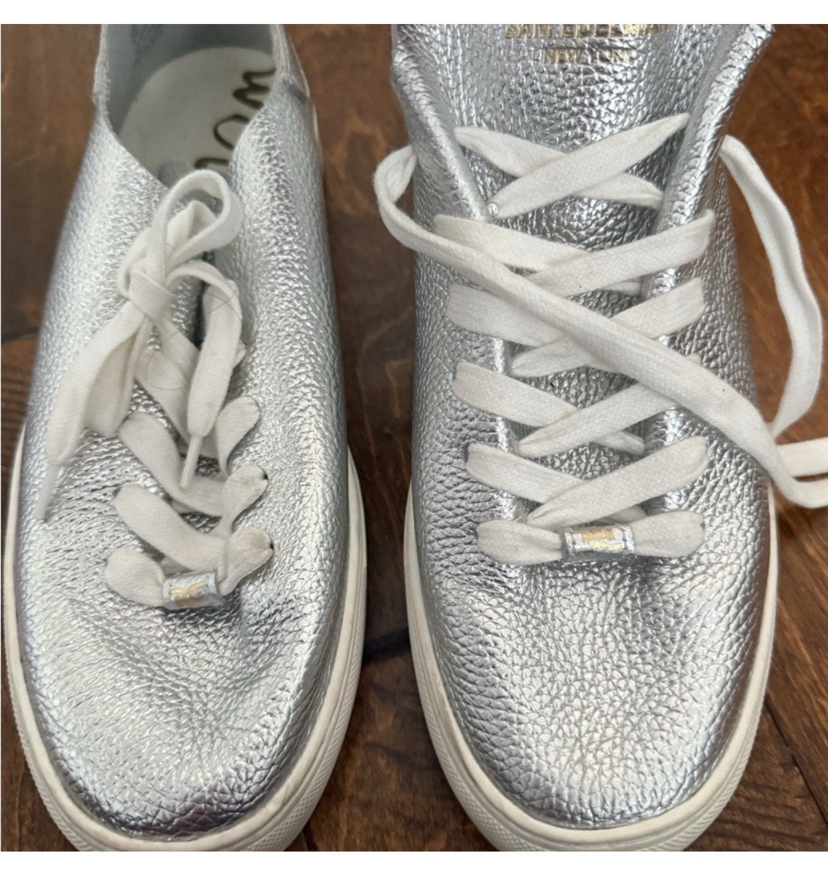 Sam Edelman Women’s Metallic Silver Leather Low Top Lace-Up Sneakers, Size 10
