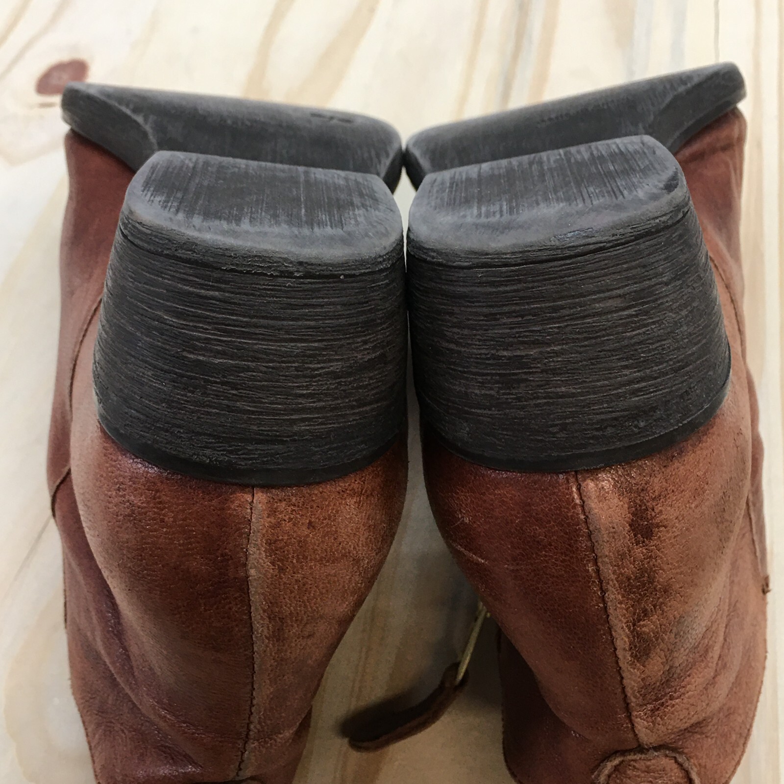 Eric Michael Boots Womens 36 London Ankle Booties Brown Leather Side Zip Heels