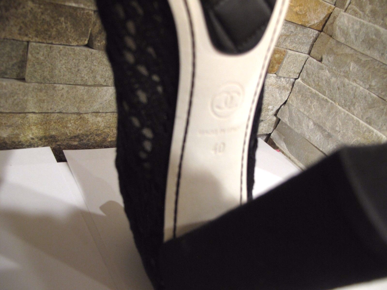 NIB! CHANEL BLACK CAP TOE CC LOGO CROCHET LACE KNIT PUMPS Sz 40, US 9.5