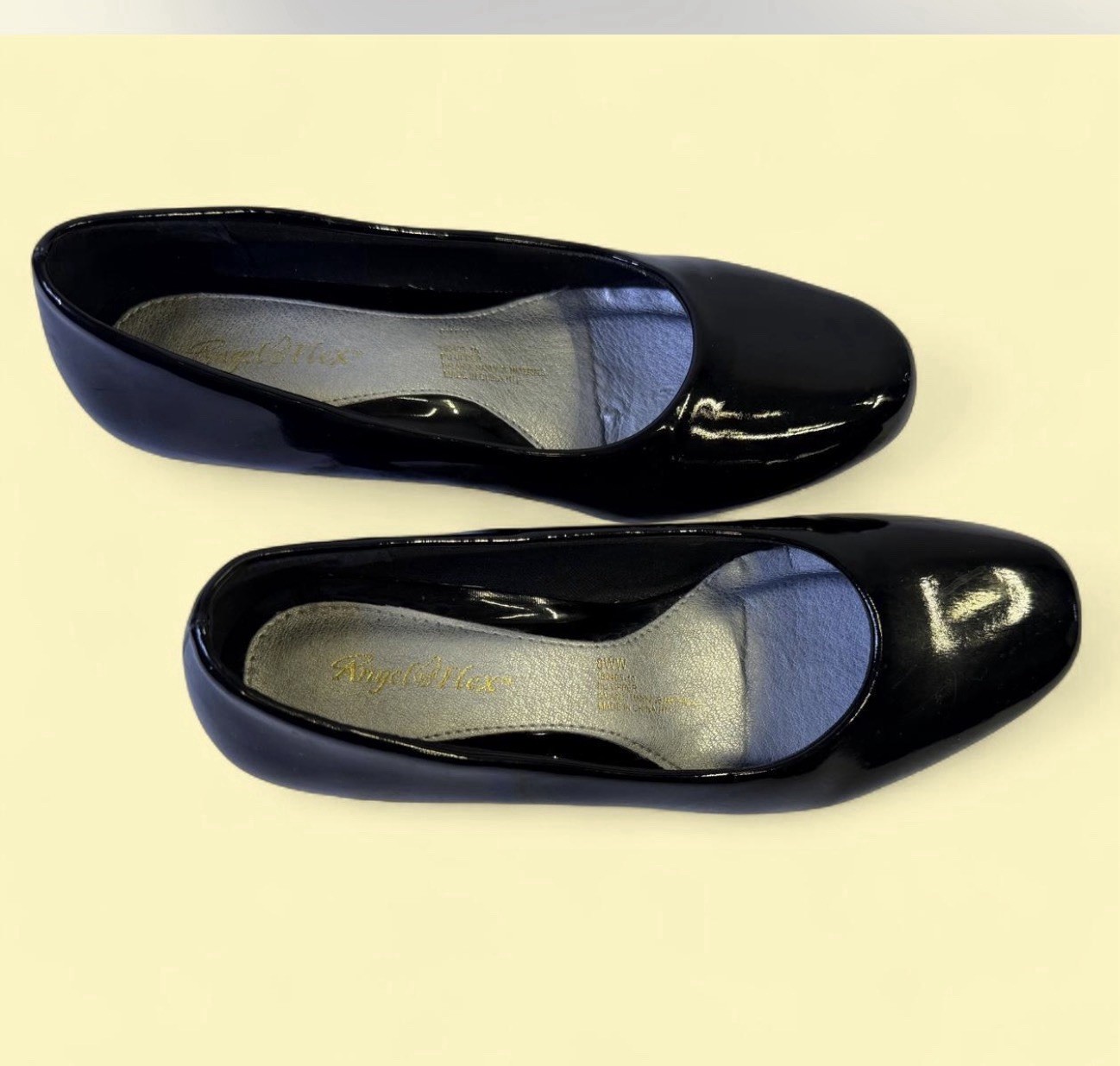 Black Angel Flex patent leather kitten heel pumps Size: 8W