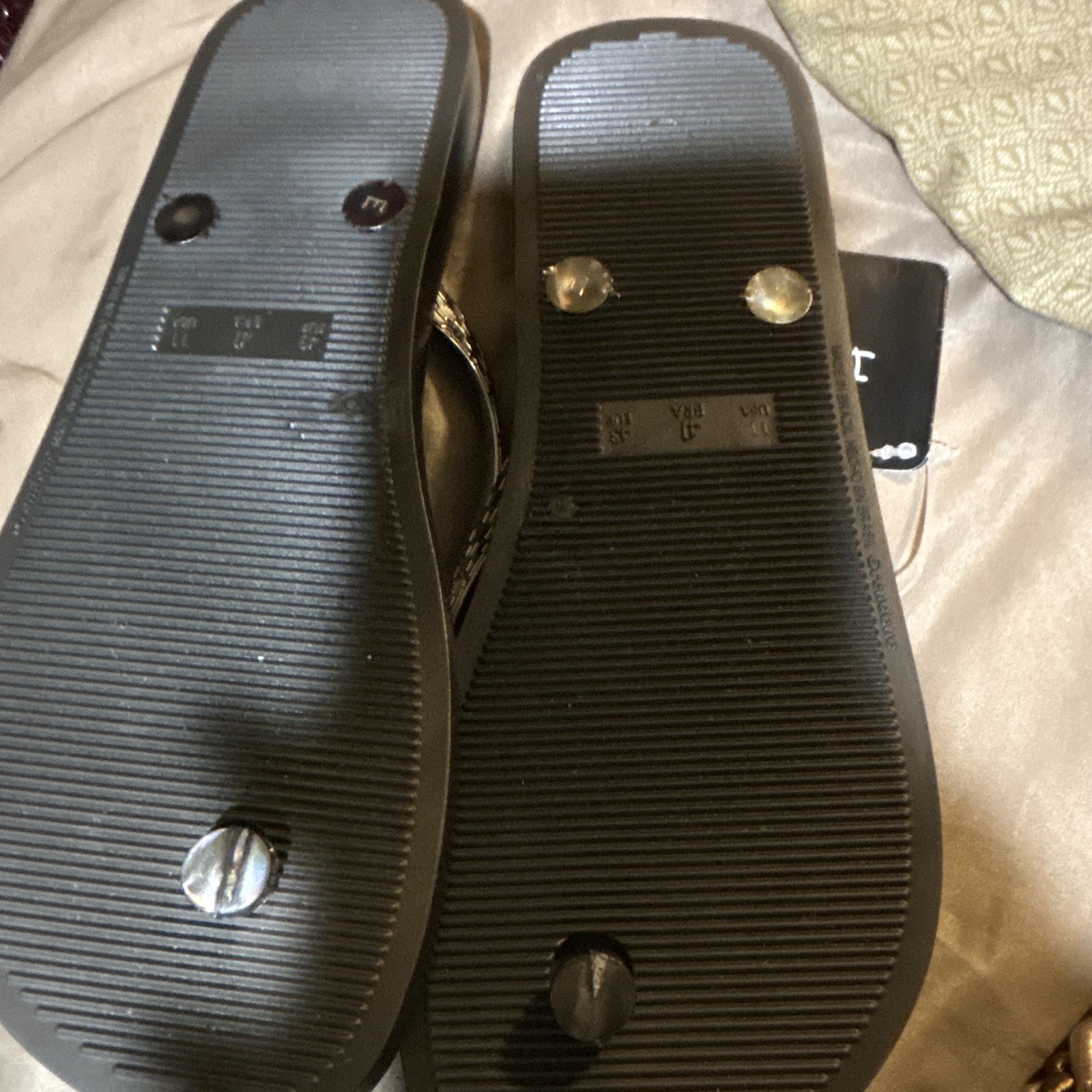 Ipanema Gray Silver Glitter Logo Flip Flop Sandals Women’s Size 11 Slip-On