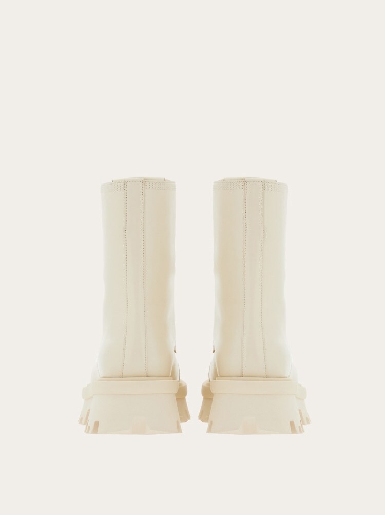 FERRAGAMO WOMEN’S OFF WHITE LEATHER COMBAT BOOTS MSRP $1330