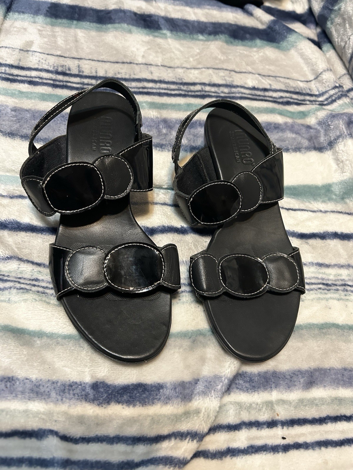 Munro Solar Eclipse Black Patent/Black Slingback Heel Sandals Size 7W