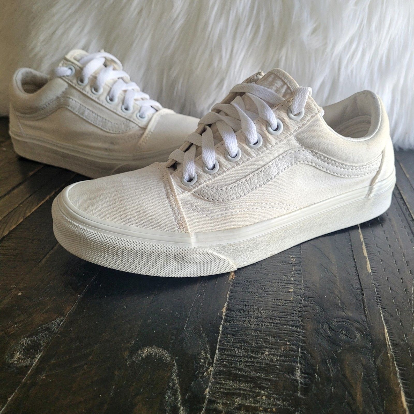 Vans Old Skool Unisex White/Marshmallow Low Top Lace-Up Sneakers Men 5 Women 6.5
