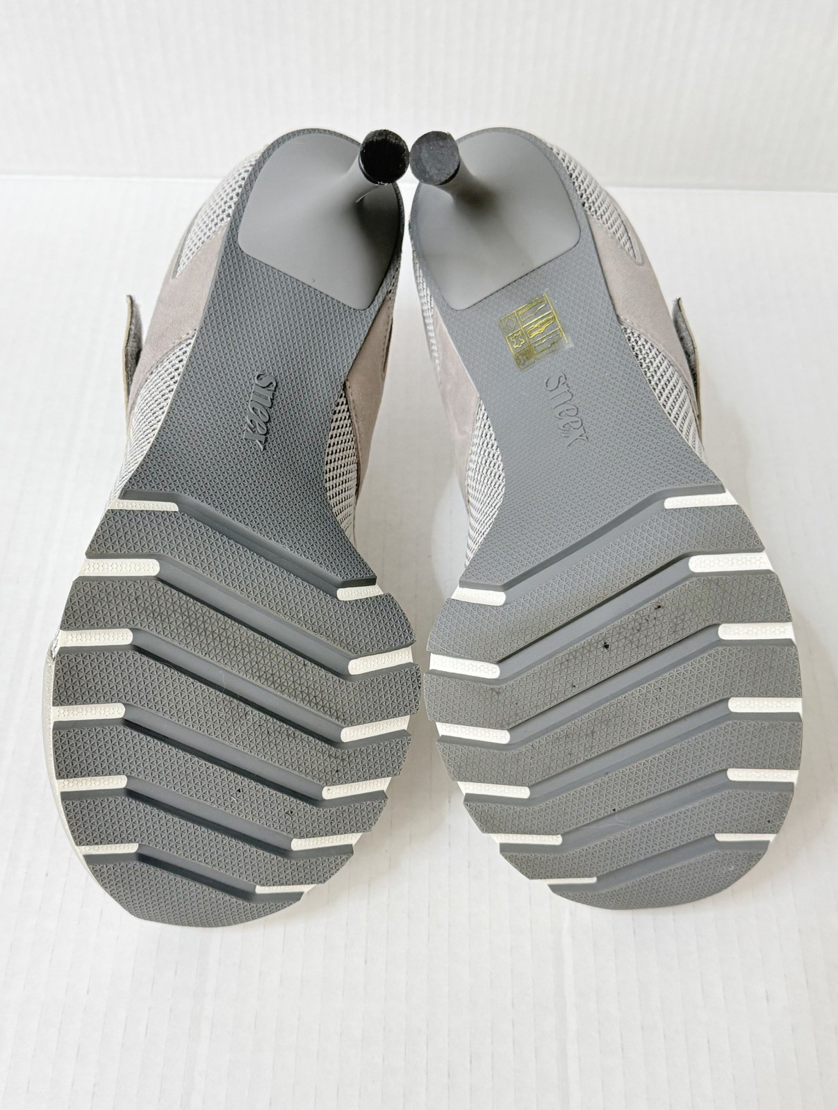 The Tepper SNEEX Limited Edition Women Shoes Light Gray Size 10 Made In Italy
