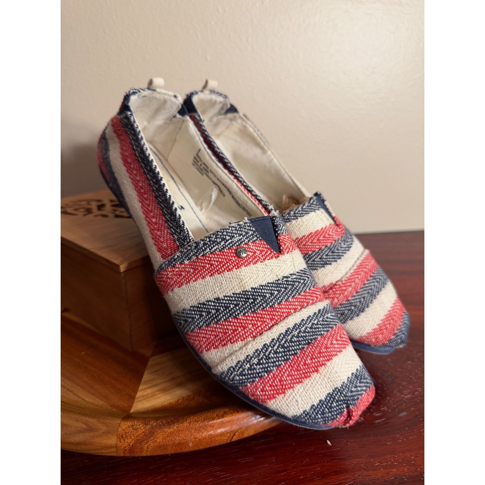 Mad Love Lennie Red White Blue Striped Canvas Slip On Espadrille Flats Womens 9