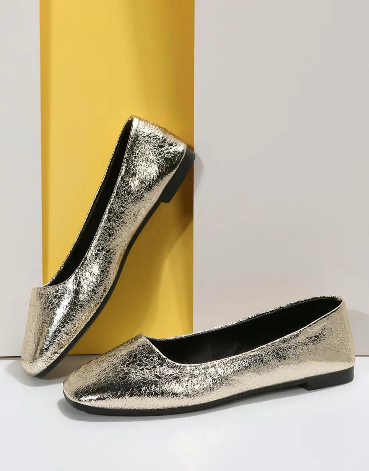 Women’s Casual Gold Daily Wear Solid Color Square Toe Flat Shoes
