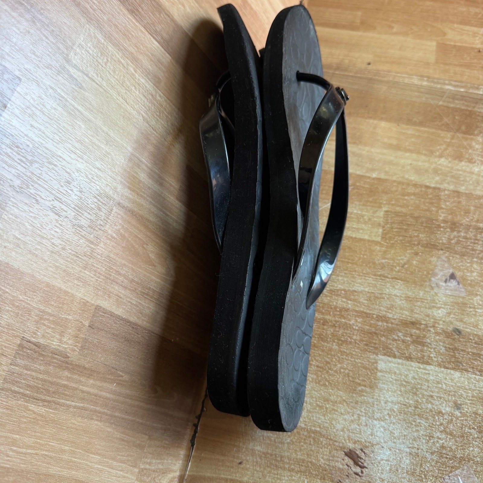 Coach Abbigail Black Turnlock Signature Rubber Flip Flop Thong Sandals