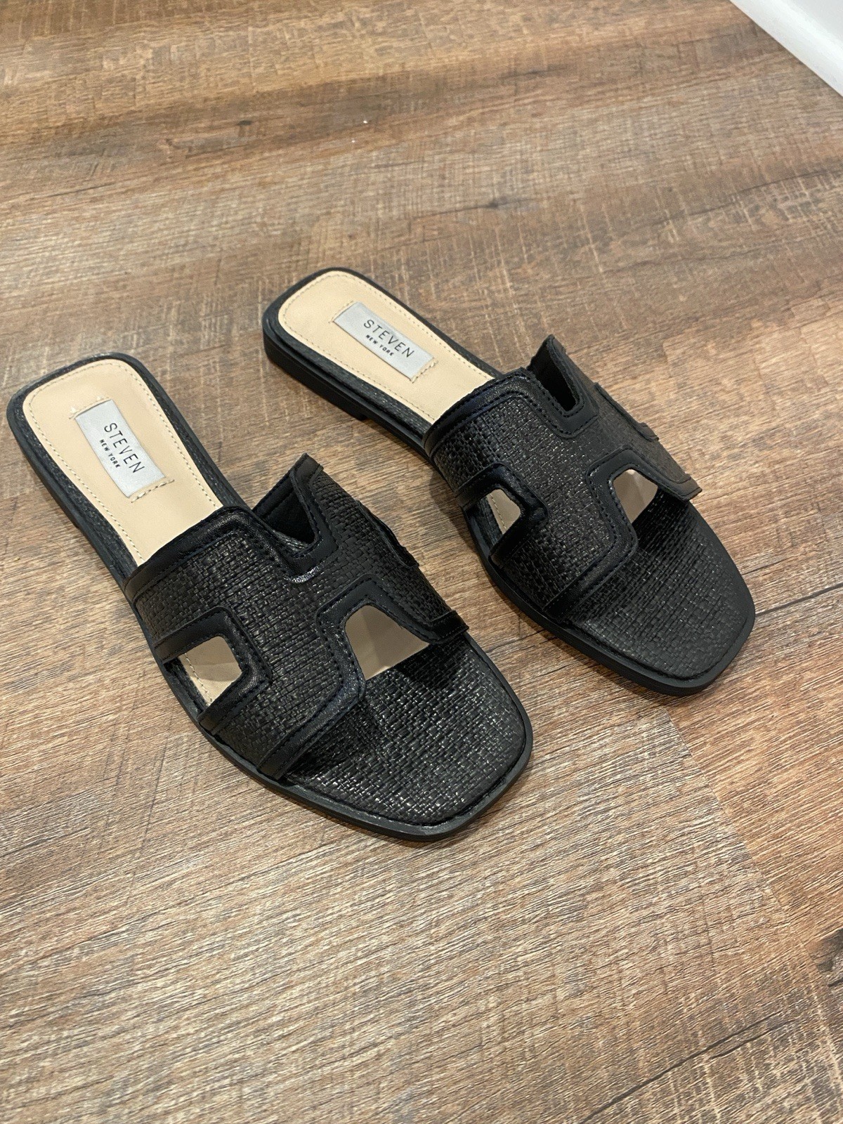Steven New York Harlien-O Slide Sandals Black Women Size 8.0 Excellent Condition