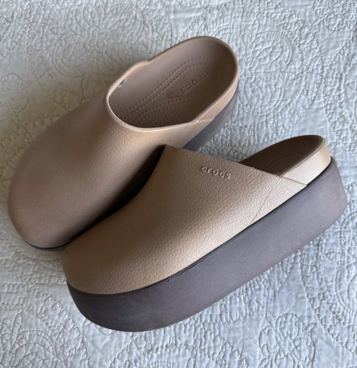 Crocs Women’s Beige/Brown Platform Slide Sandals Slip-On Clog Solid US 10