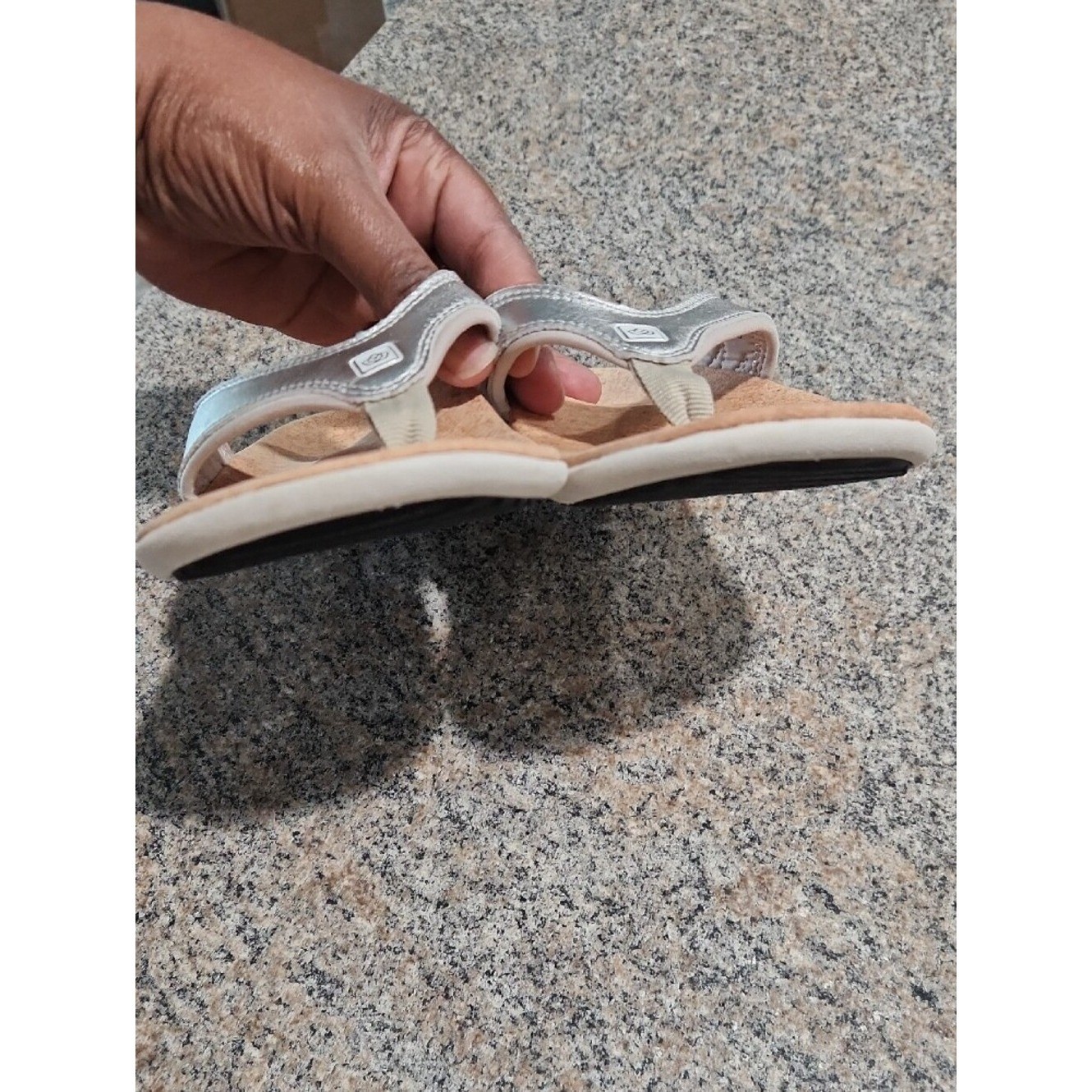 Spenco Women’s Silver Metallic Cork-Style Thong Sandals Size 6