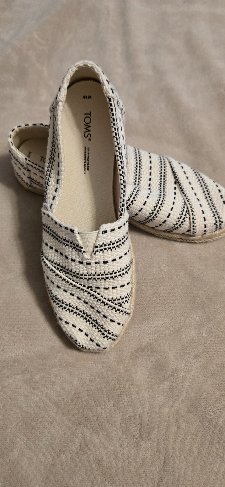 TOMS Black & White Woven Alpargata Rope Espadrille Slip Ons Women’s Size 10