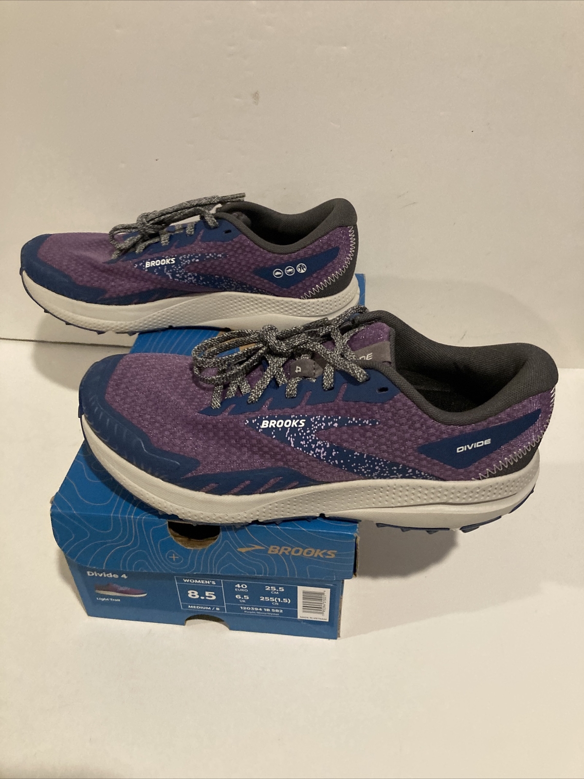 Brooks Divide 4 Womens Sneakers Light Trail Running Purple Navy Size 8.5 B