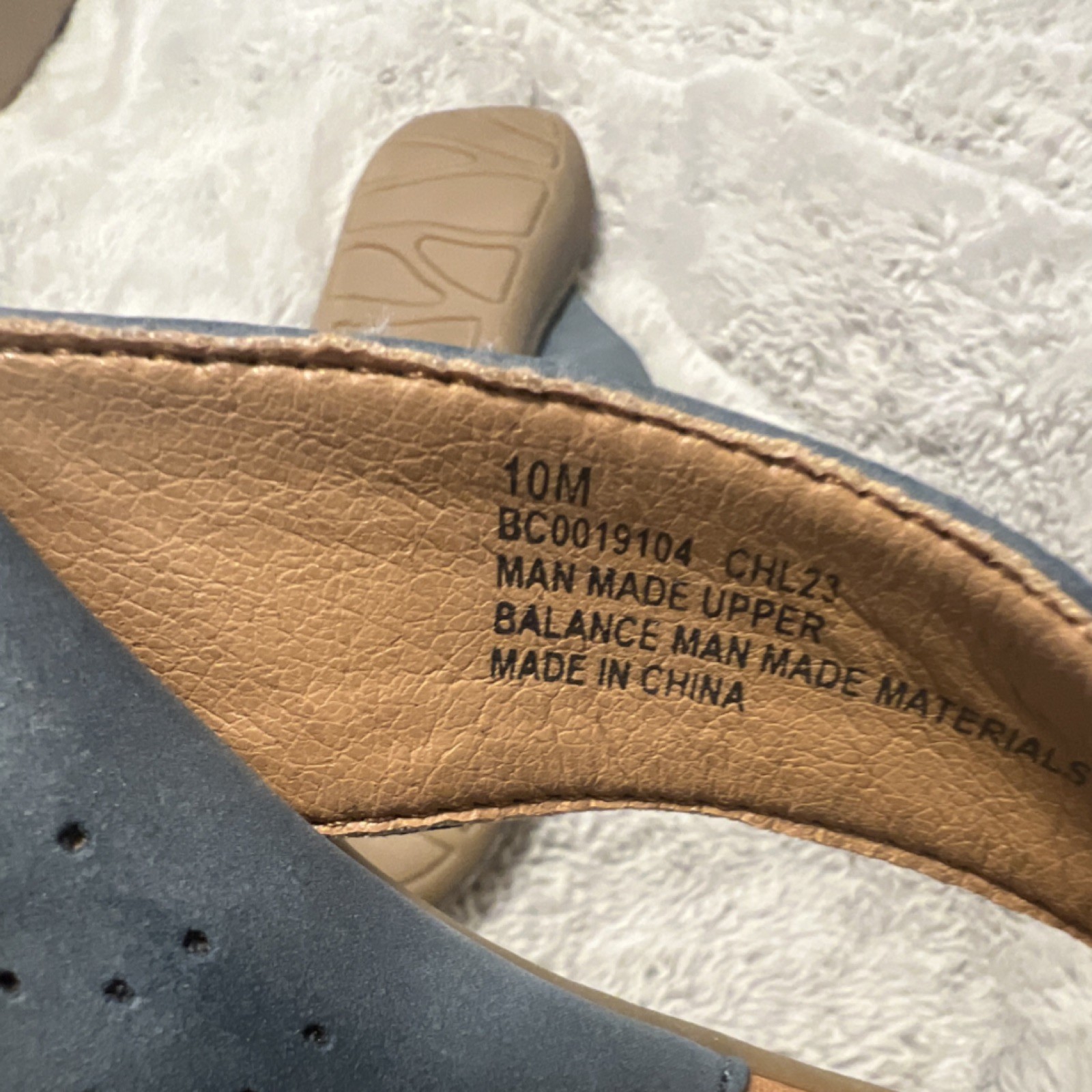 b.o.c. Thong Sandals Comfort Blue Tan Slip On Man Made Synthetic US 10 Women
