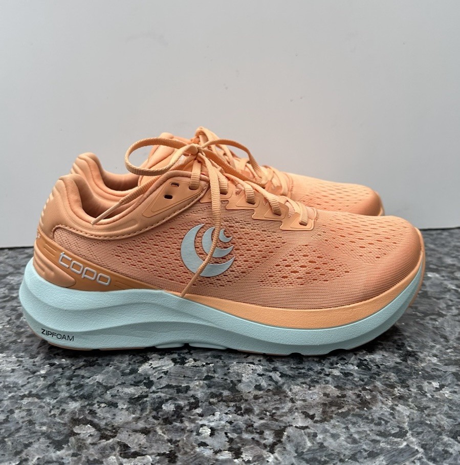Topo Athletic Womens Phantom 3 5MM Drop Orange Running Sneakers Shoes 7.5
