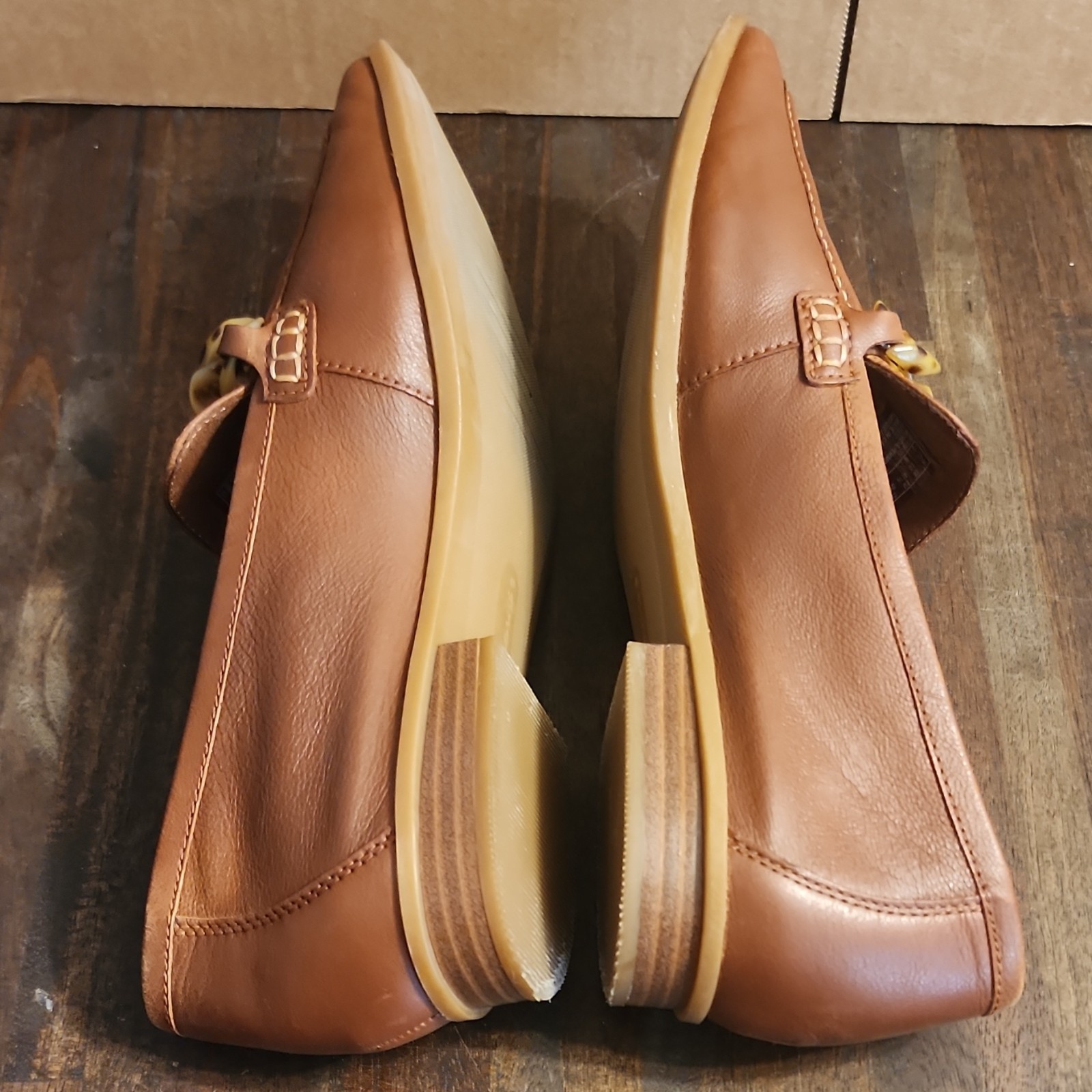 Clarks Sarafyna Iris Women’s Brown Leather Square Toe Loafers US 10 M