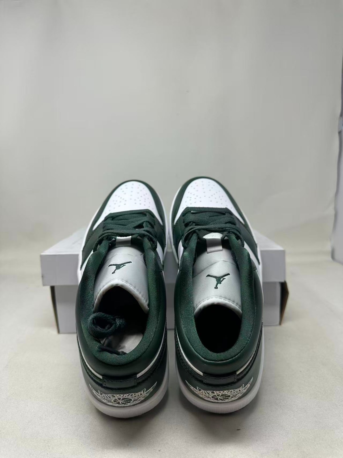 NEW DC0774-113 Nike Air Jordan 1 Low Galactic Jade White Khaki Forrest (Women’s)
