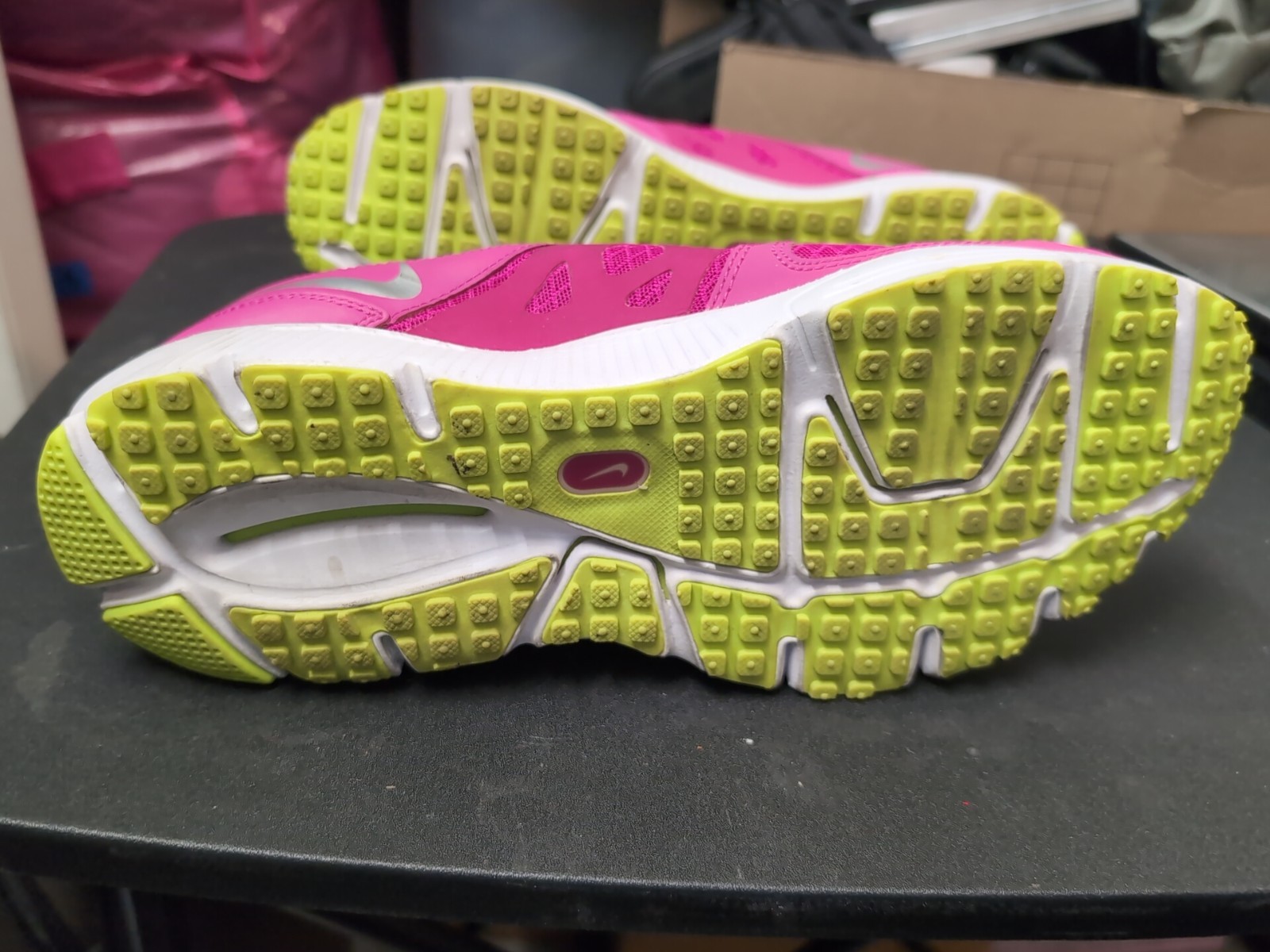 Nike Women’s Lunar Forever Lunarlon Neon Pink Athletic Shoes 488164-600 Size 10
