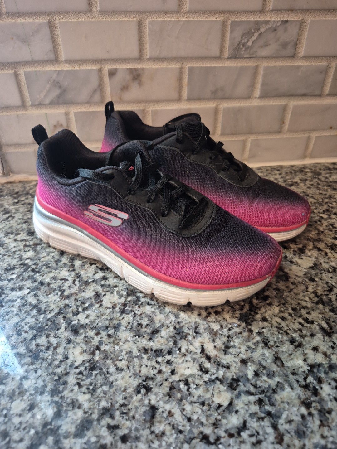 Skechers/Memory Foam Sneakers/ Women’s Size 7/Black-Pink/SEE DESCRIPTION/