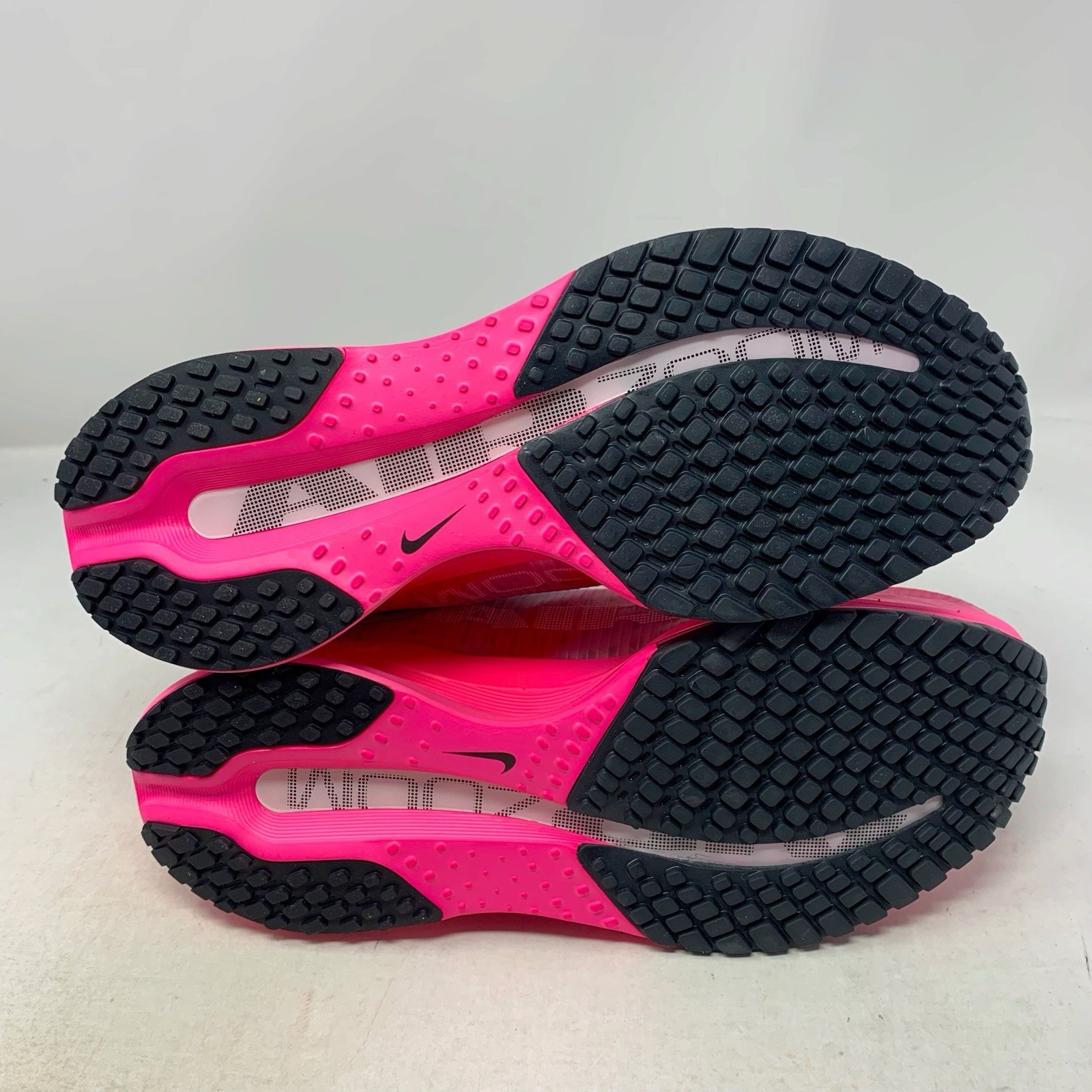 Nike Pegasus Premium Pearl Hyper Pink Sneakers, Size 8 BNIB IR1811-664