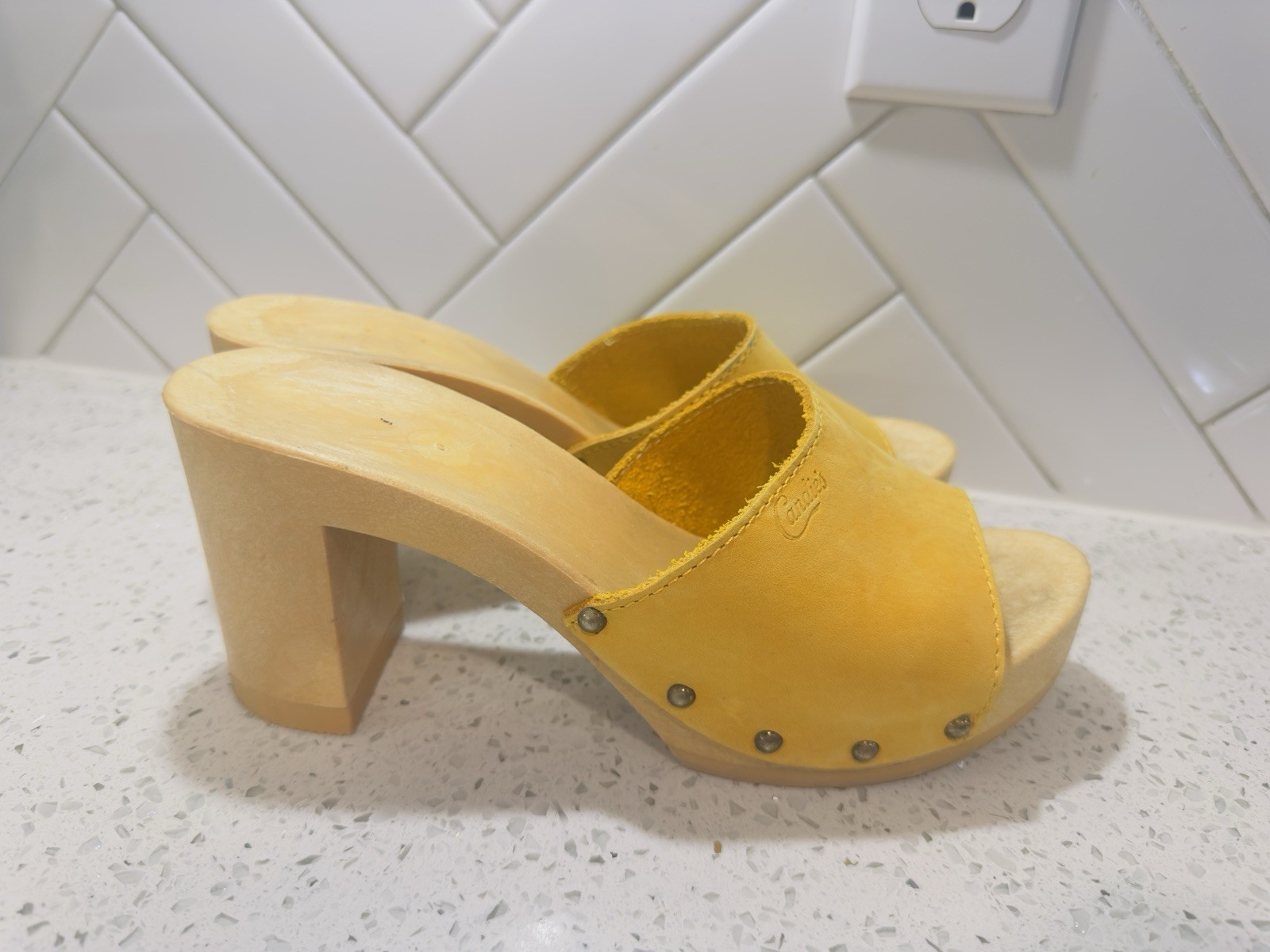 Vintage 1980s Candies Original Sandals High Heels Slides Yellow Golden 8 / 39