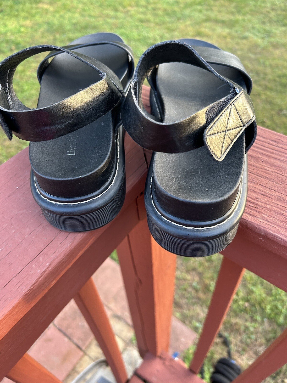 Limelight Black Chunky Platform Y2K Amity Sandals 10