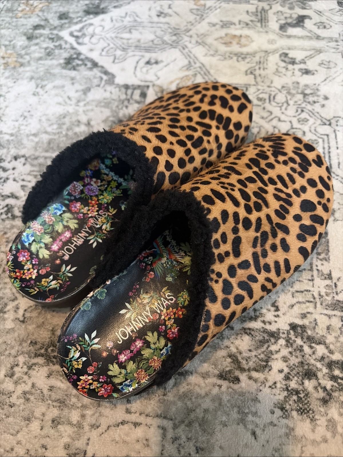 NWOB – Johnny Was Calf Hair Leopard Print Mule Shoes Size 8