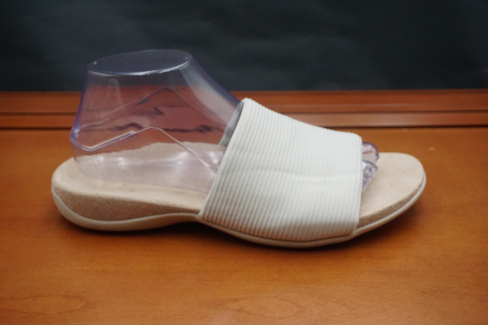 Vionic Renie Knit Sandals Womens Size 9 Beige Slide Cushioned Arch Support