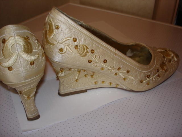 BARISEL Women’s Beige Textile Wedge Shoes with Gold Sequins Sz 8,5/UK 6,5/EUR 40