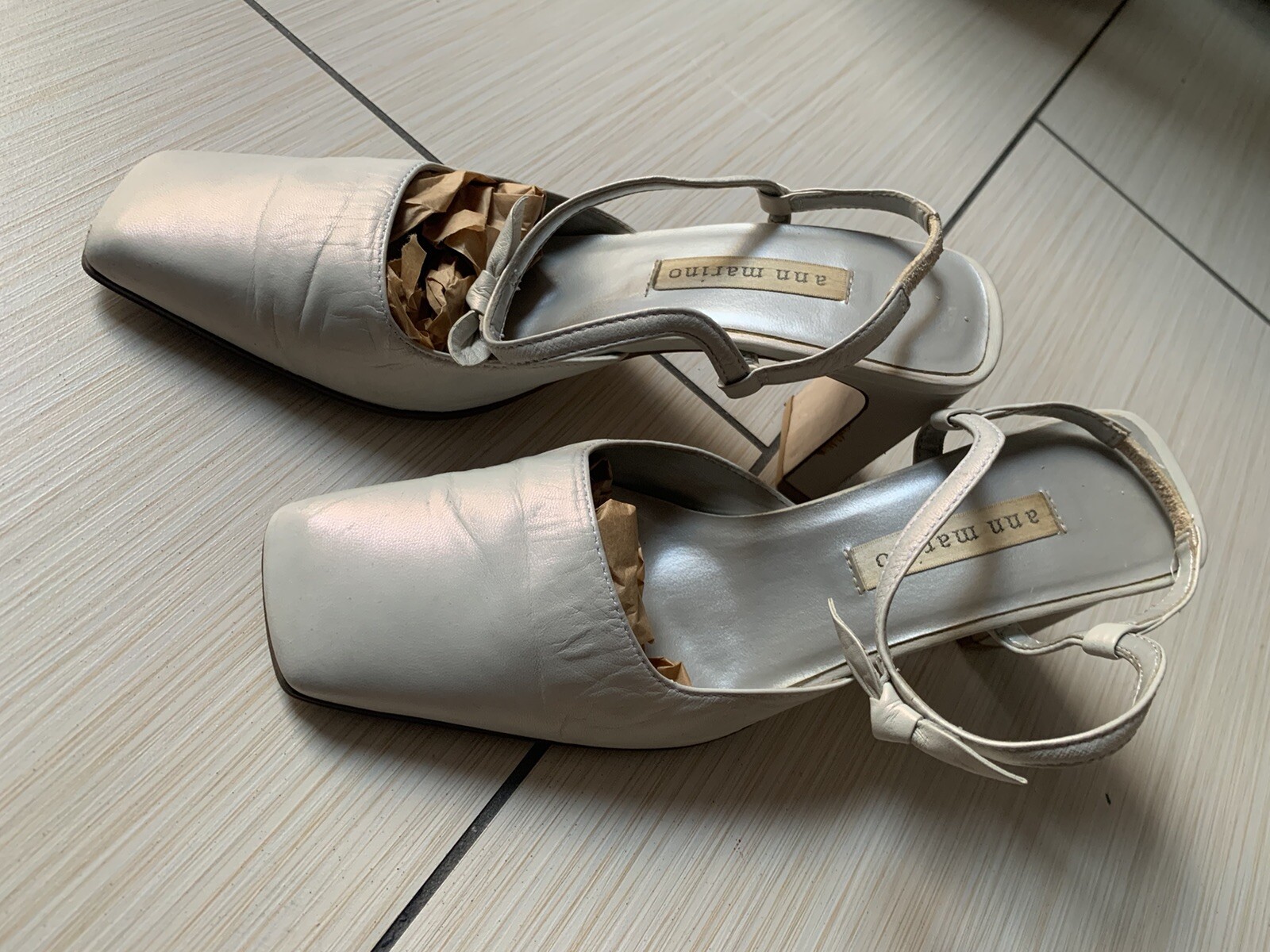 Size 7 White Pearl Leather Ann Marino Heels Ankle Strap Bow