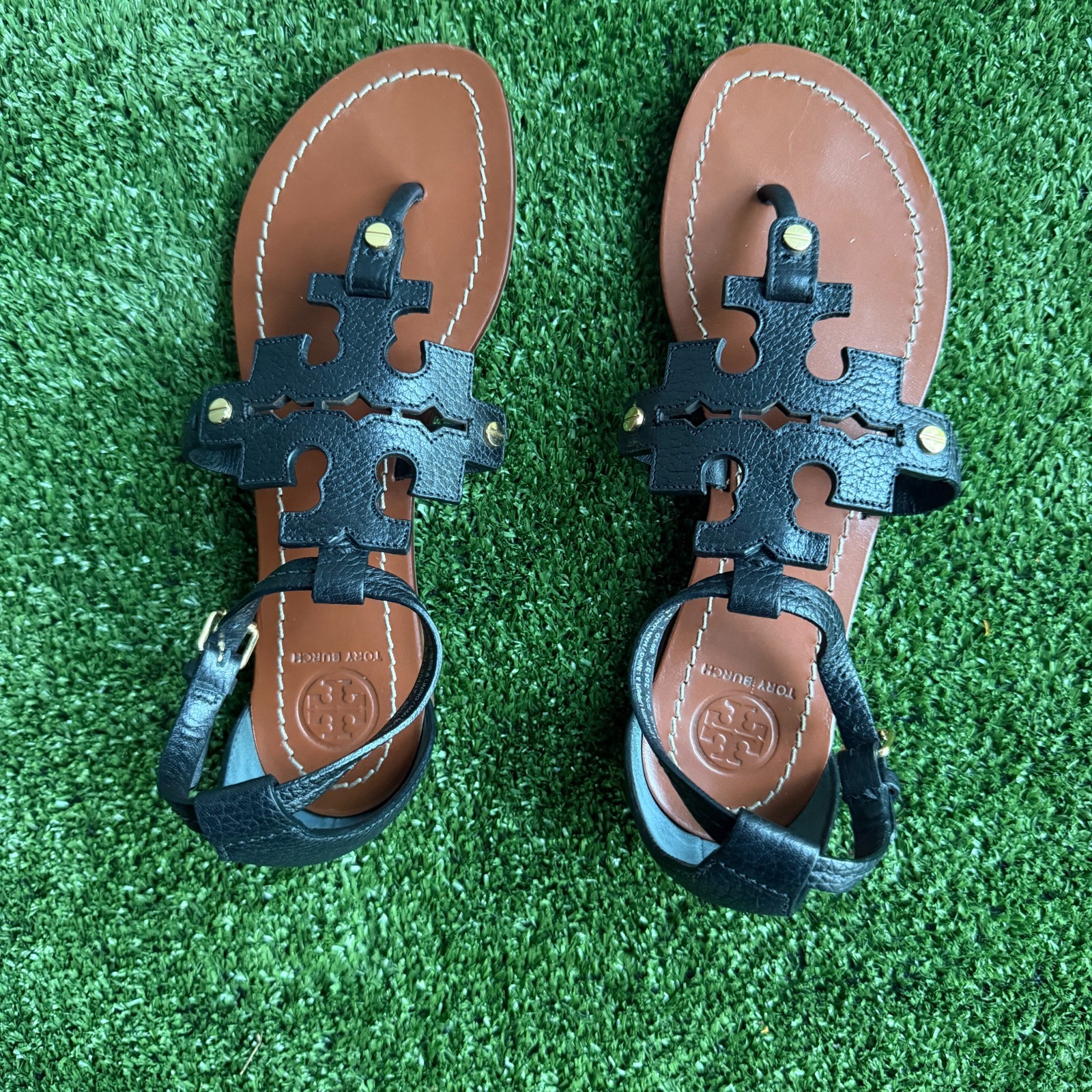 Tory Burch Phoebe Black Leather Logo Medallion Boho Summer Flat Sandals Sz 5.5M