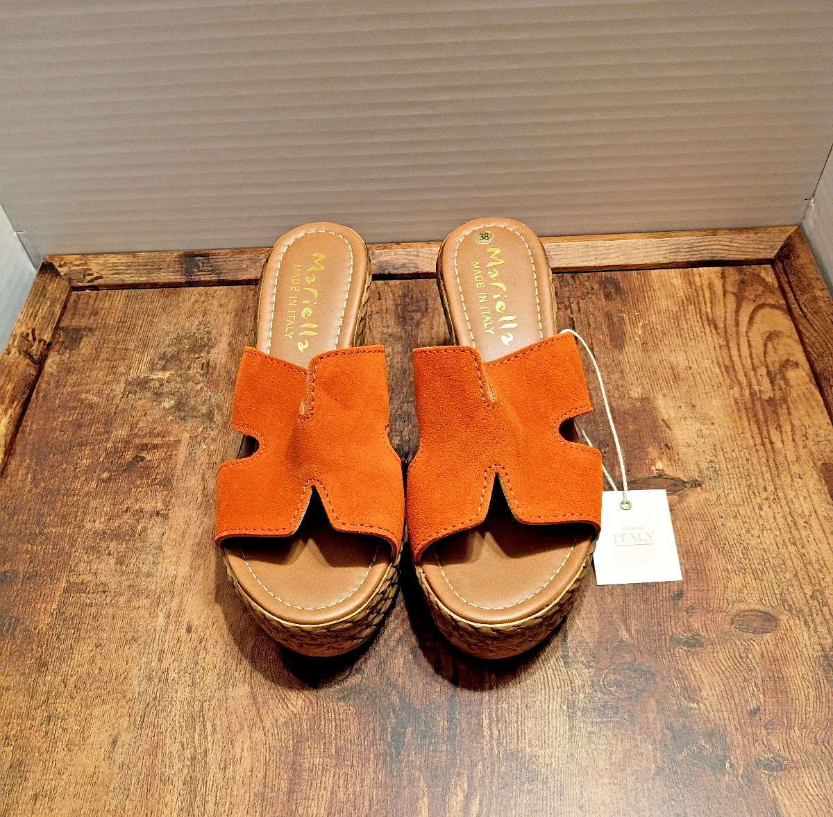 Mariella Orange Suede Wedge Sandals «H» cut design Made In Italy – Size 38