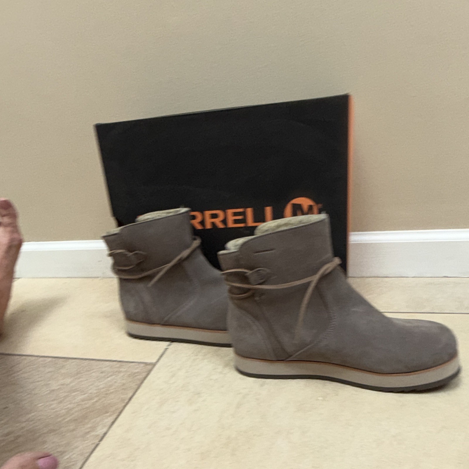 Merrell Juno Bluff PLR WP Gray Suede Waterproof Ankle Bootie Lace Up 9 M