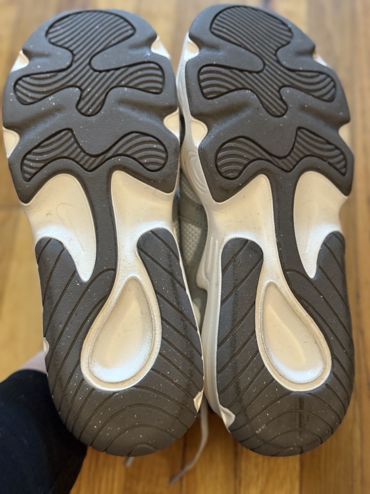 Nike Tech Hera Sneakers Mica Green And Silver Size 6.5
