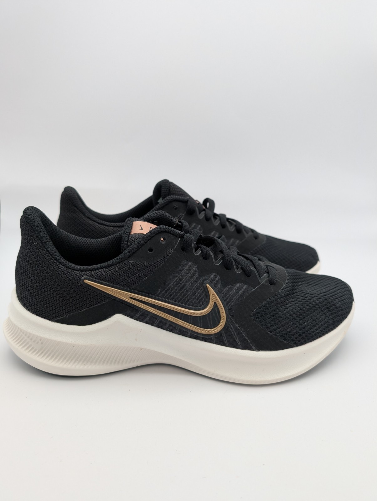 Women Nike Downshifter 11 Running Sneakers Black/Metallic Copper Coin CW3413-002