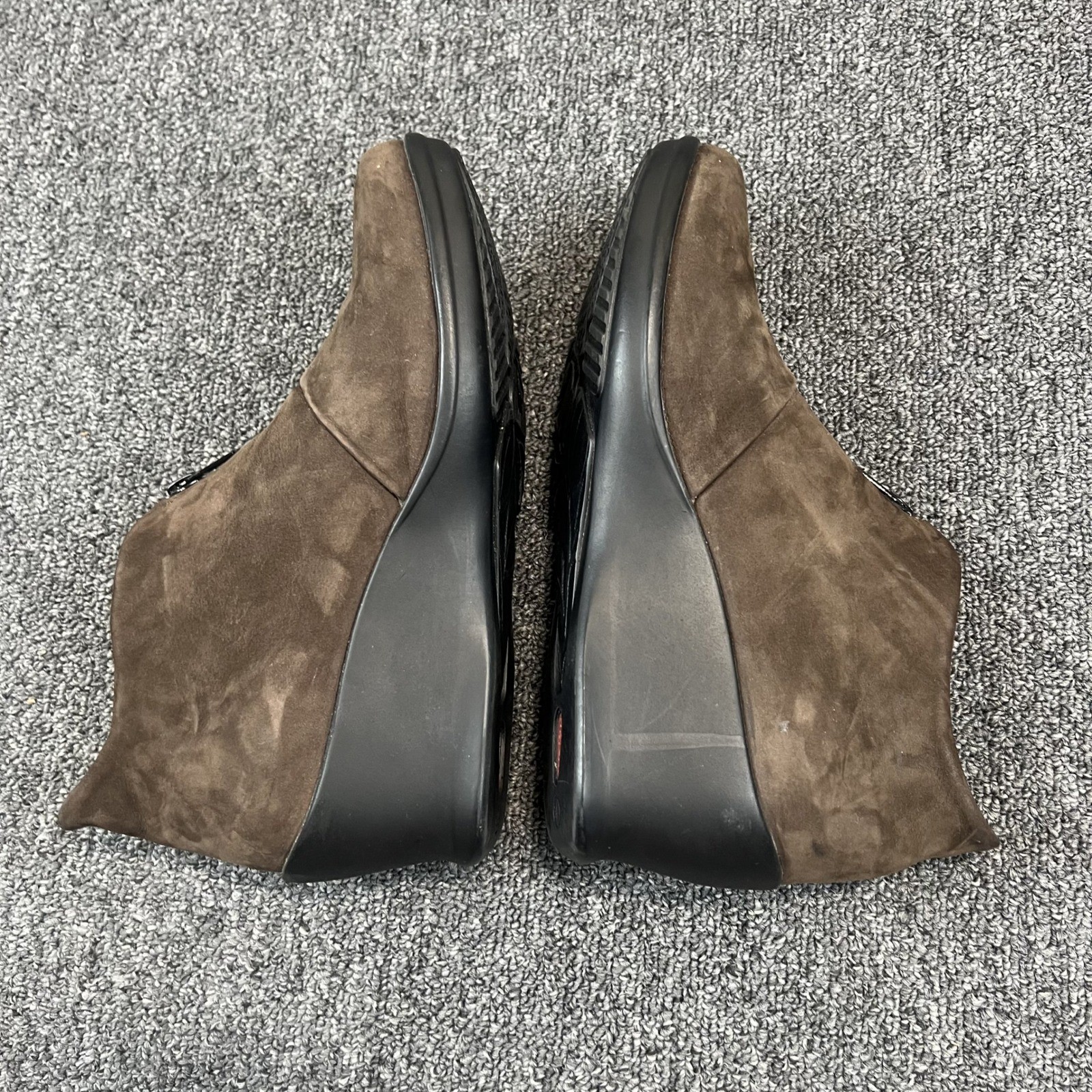 Wolky Minimalist Front Zip Wedge Ankle Boots 38 Brown Nubuck Leather Comfort EUC