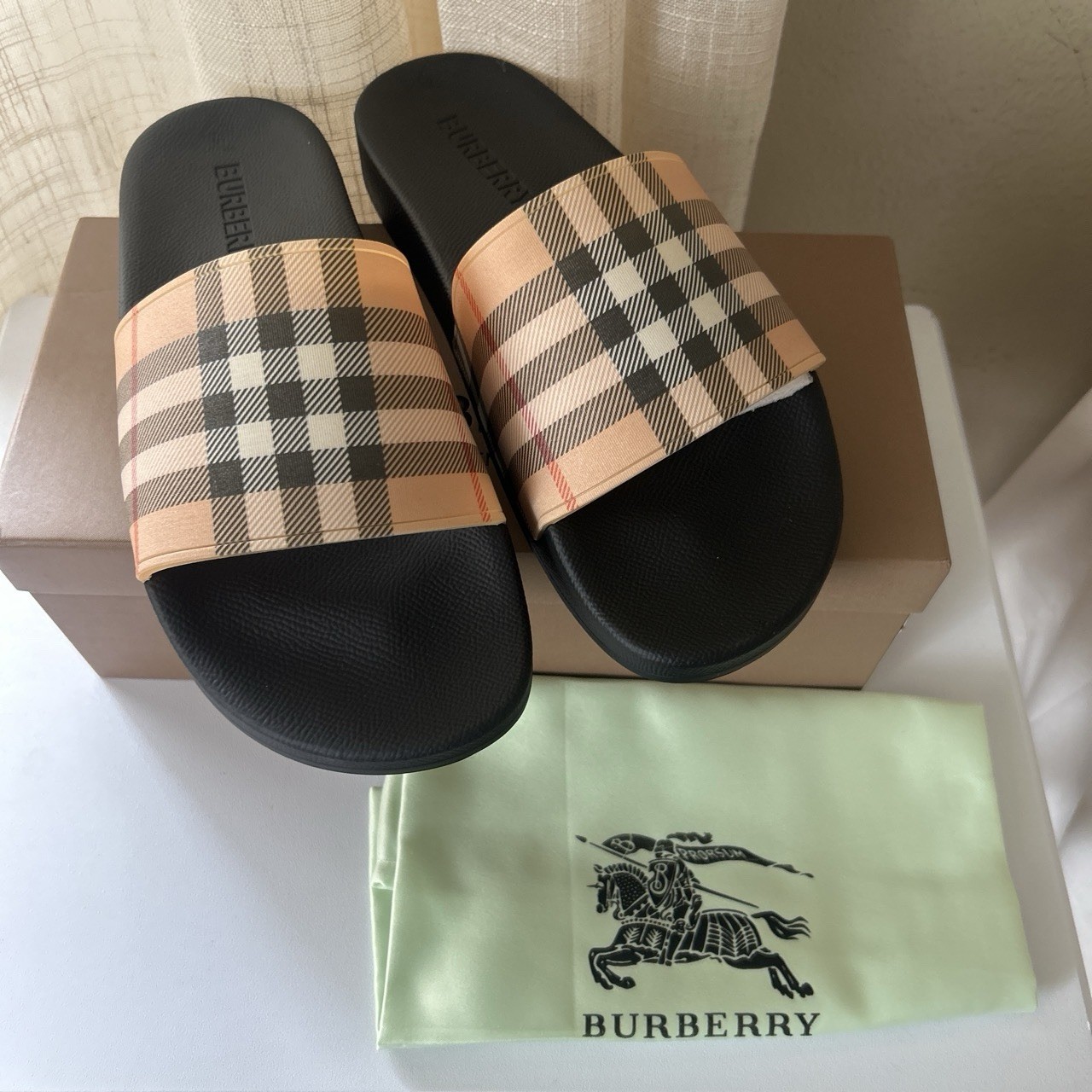 Burberry Check Slide Sandals Black/Beige Leather Slip On Logo US 11 EU 45