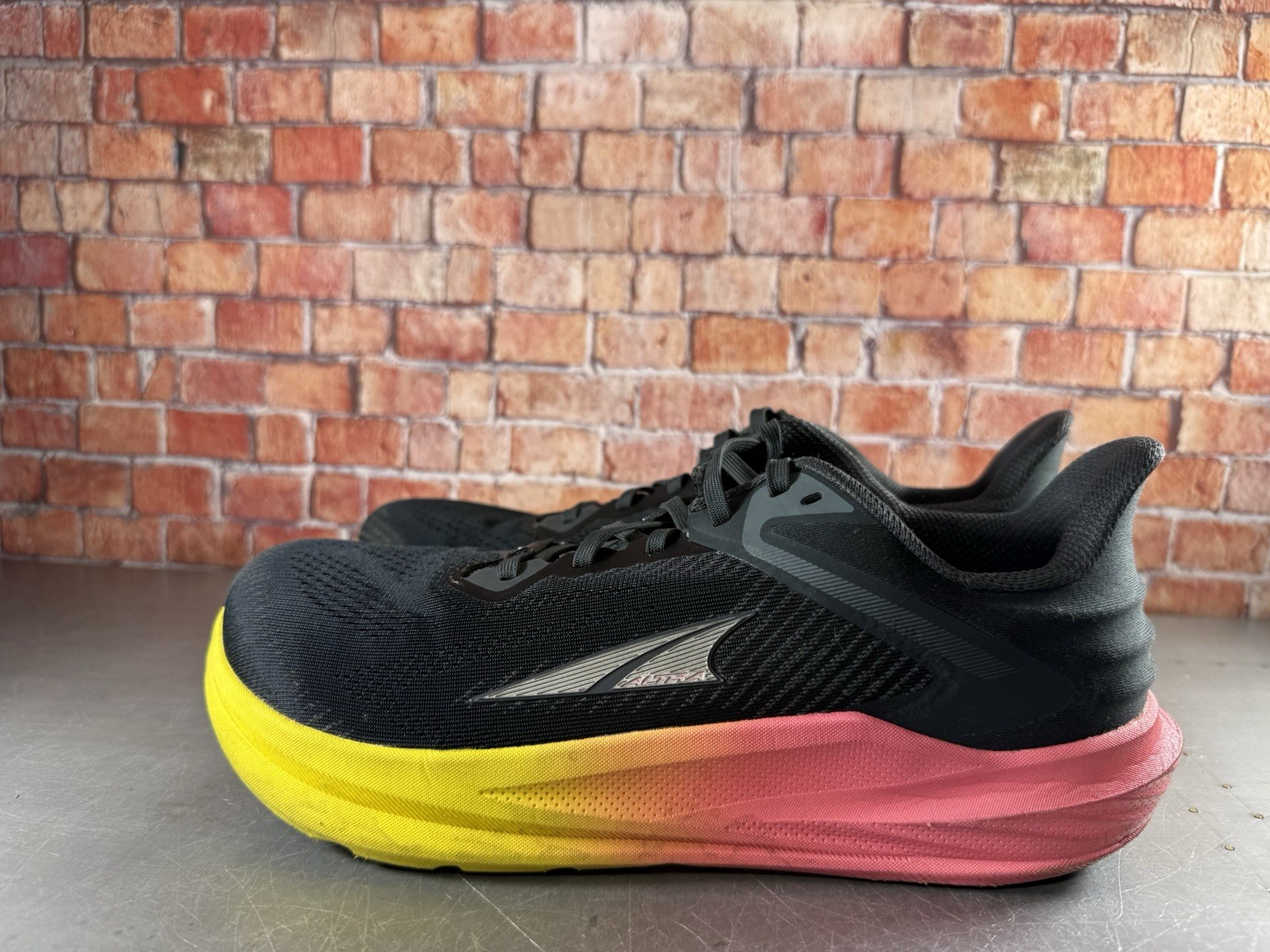 Altra Torin 8 Womens Size 10 Black Yellow Athletic Running Walking Shoes ⚡️