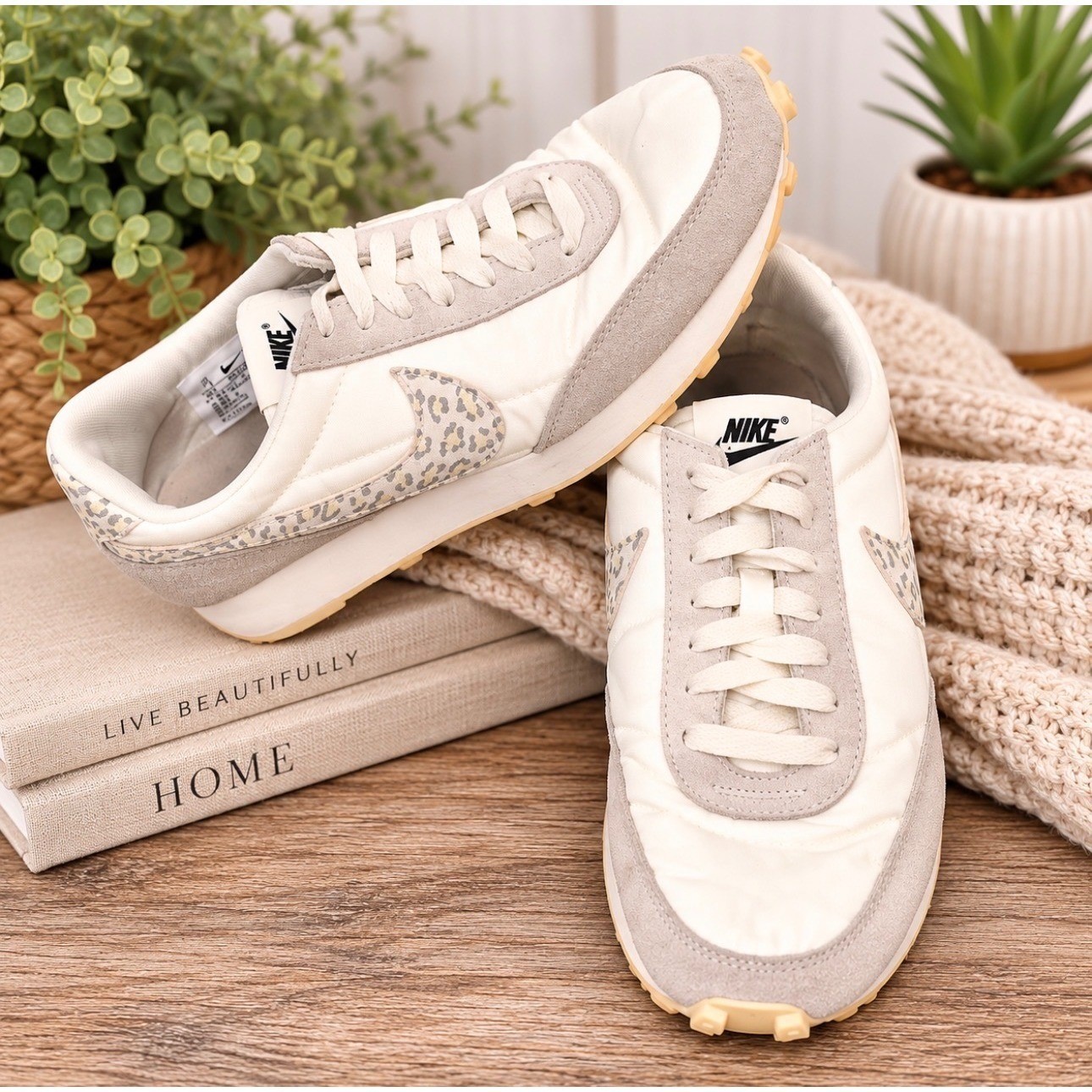Nike Daybreak SE Leopard Sail Canvas Grey Suede DM3346-100 Women’s Size 7.5