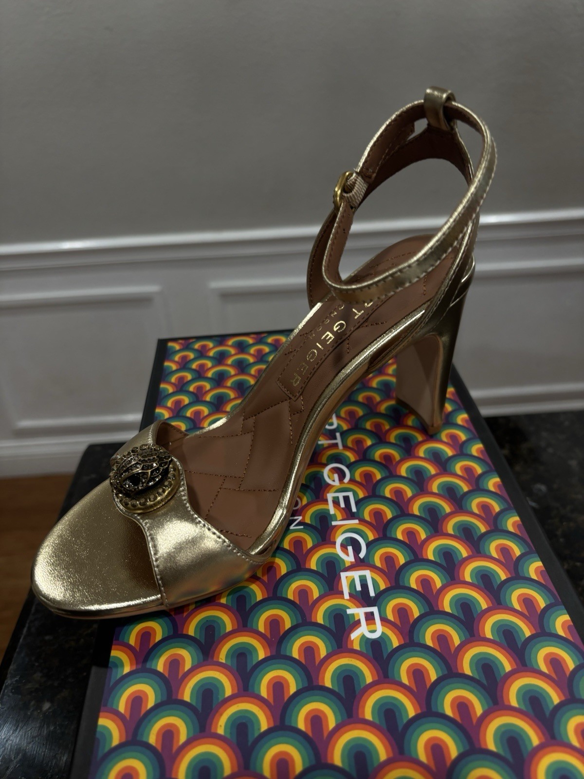 Kurt Geiger London Chelsea Sandal Women’s , Gold Size 6 (EUR 36)