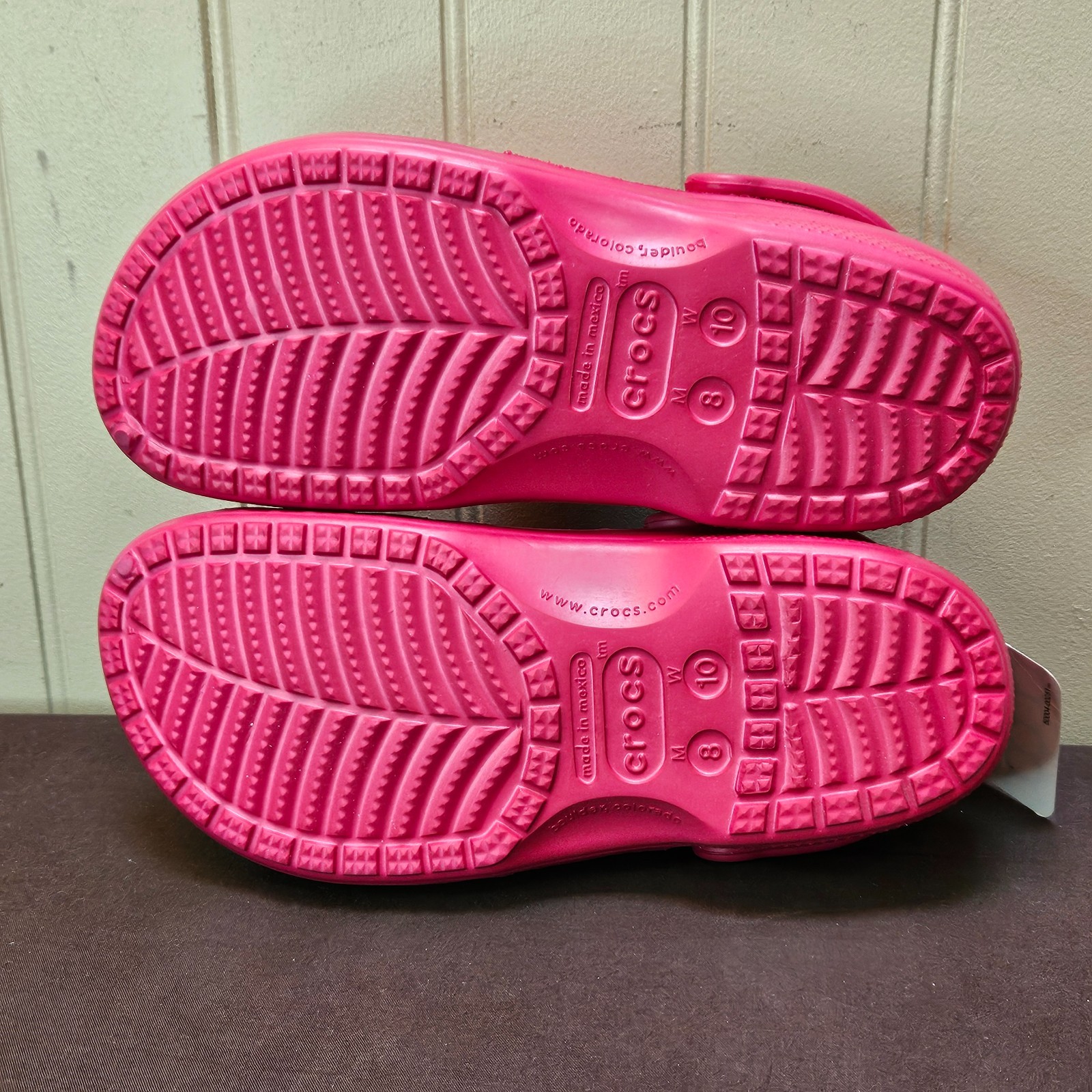 Crocs Adult Baya Clogs Pink-Raspberry Women’s SIZE 10 Men’s SIZE 8 NWT