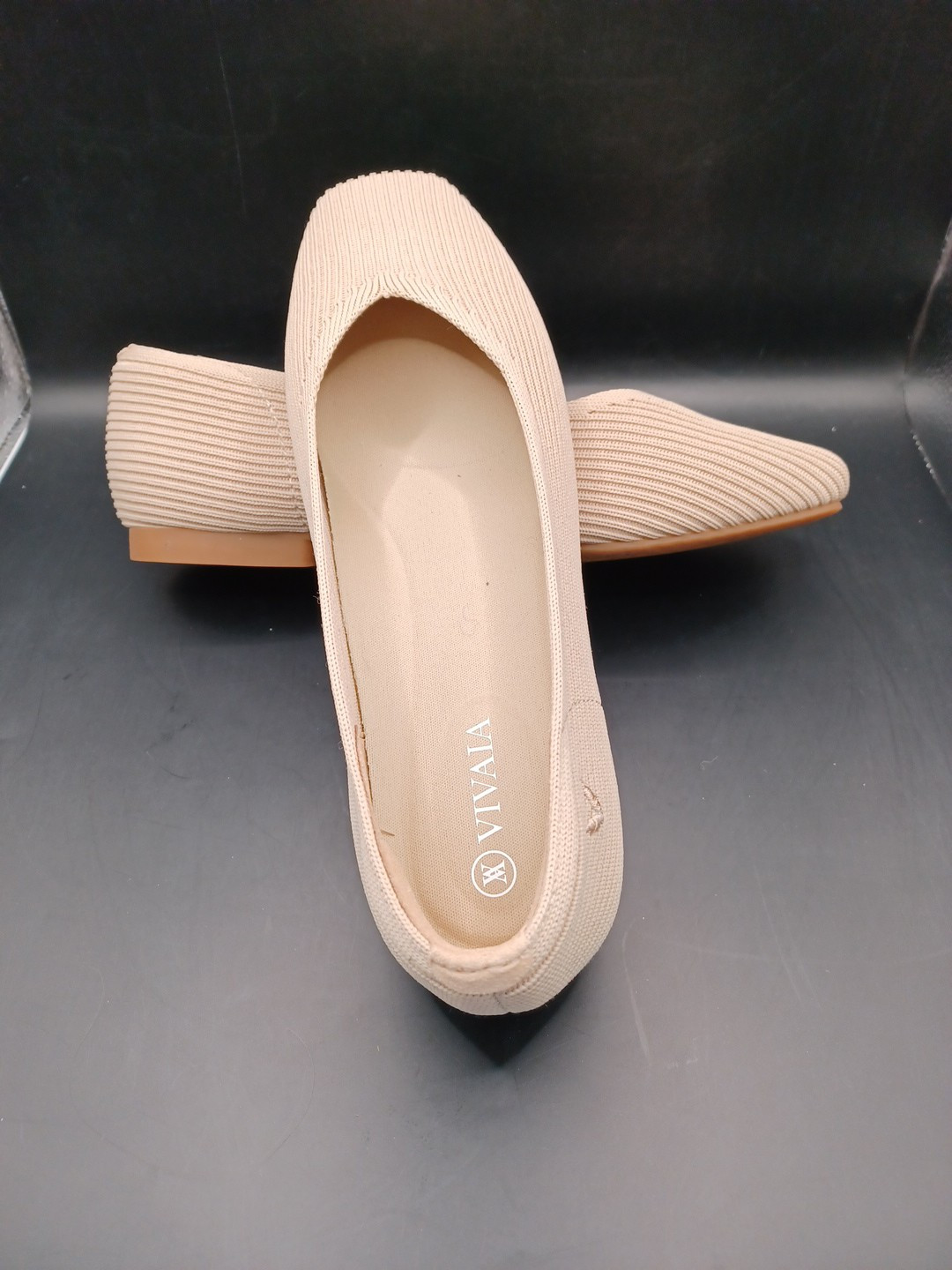 NEW Vivaia Margot 2.0 Square Toe V-Cut Flats – Almond Size 36 (US 5.5-6)