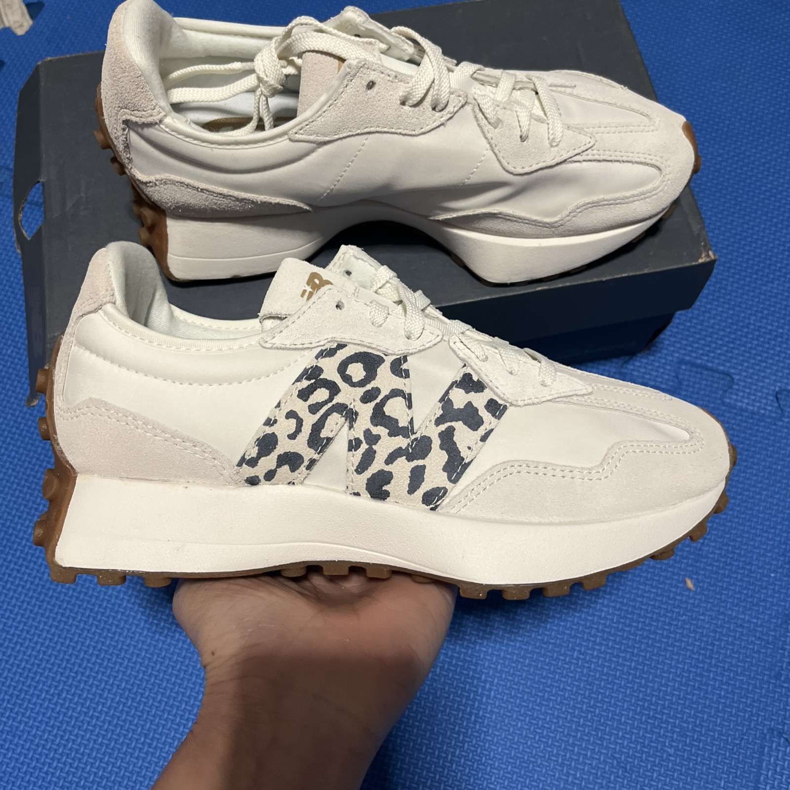 New Balance 327 Sea Salt Leopard Pantera Women Size Mismatch Left6.5/right7